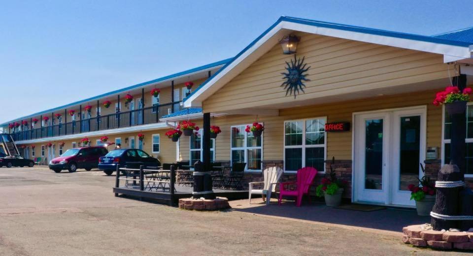 Parlee Beach Motel เชดิแอก ภายนอก รูปภาพ