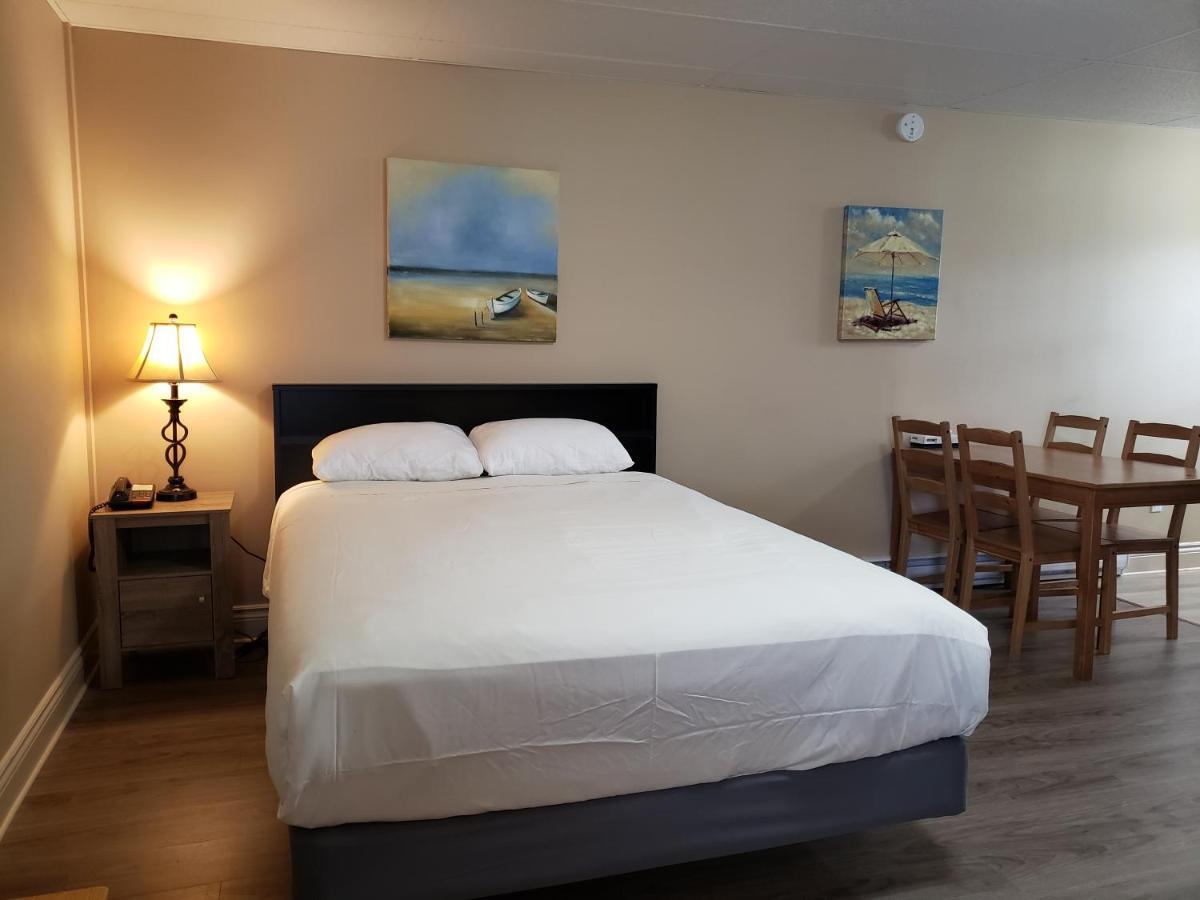 Parlee Beach Motel เชดิแอก ภายนอก รูปภาพ